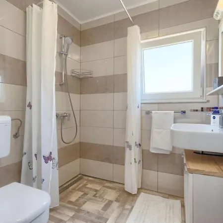 Holiday home Kuca Mira