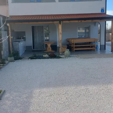 Kuca Mira Hébergement de vacances Gajana