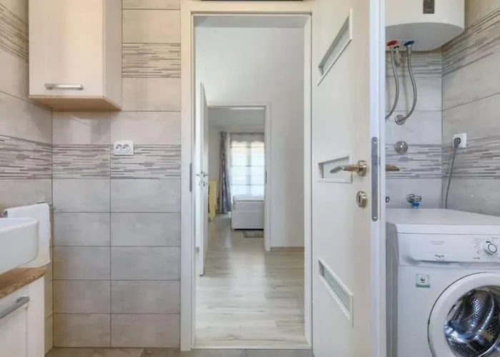 Tatil Evi Kuca Mira Gajana