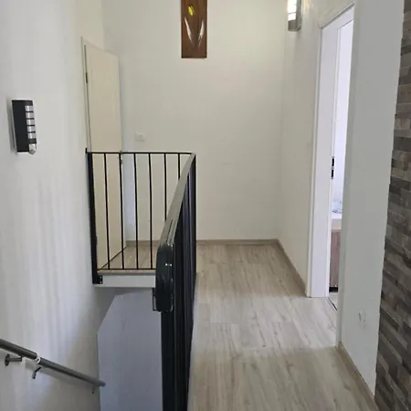 Kuca Mira Gajana