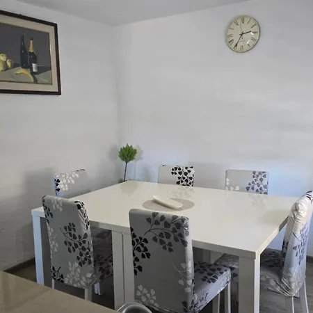 Kuca Mira * Gajana