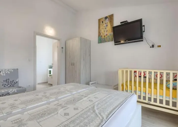 Holiday home Kuca Mira Gajana